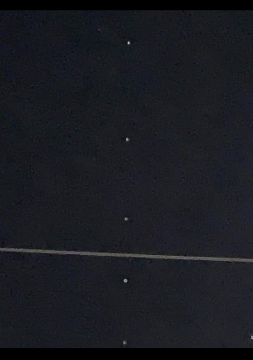 TUNDRA__'s tweet photo. ;; sister is up north and freaking out about these creepy lights in the sky #aliensarereal #northernCanada https://t.co/bb6DWu7Des