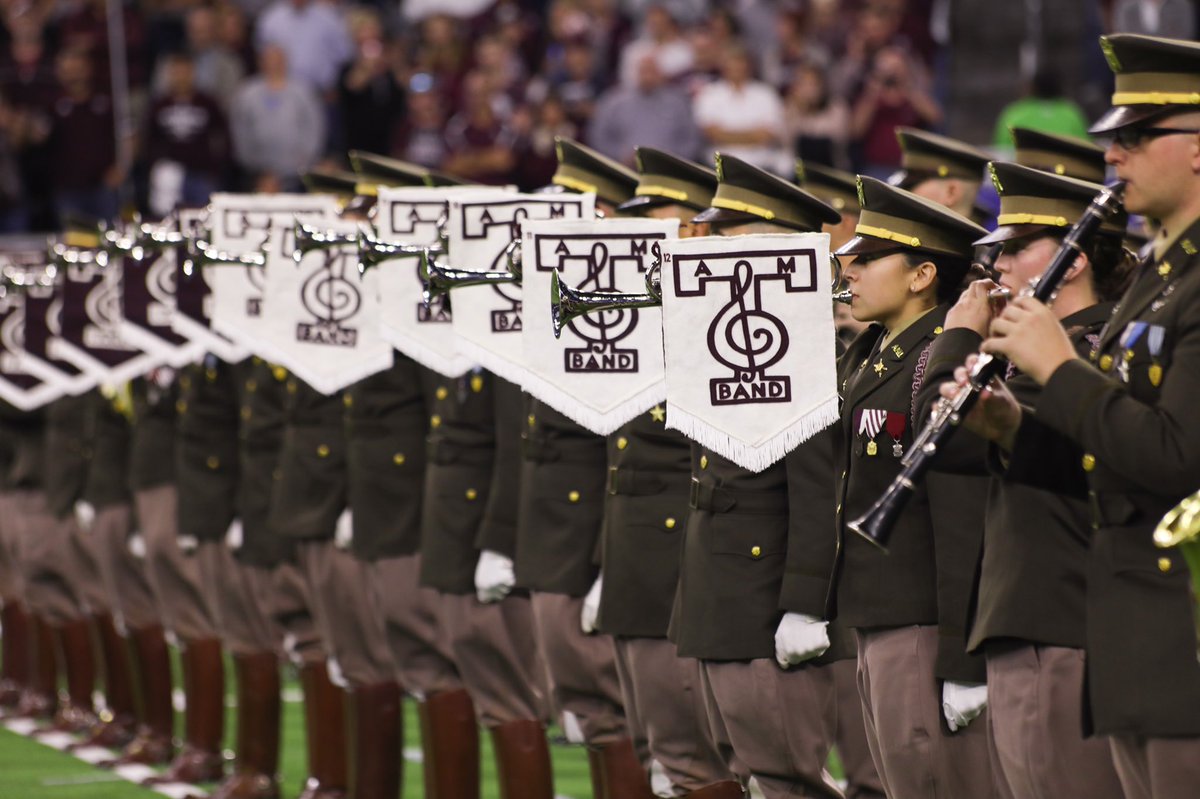 AggieCorps's tweet photo. It was the @OfficialAgBands final performance of the decade! Another exceptional drill by the best band in the land! Gig βem! #BTHOokstate #TexasBowl #aggies #tamu https://t.co/umrAt8IKxB