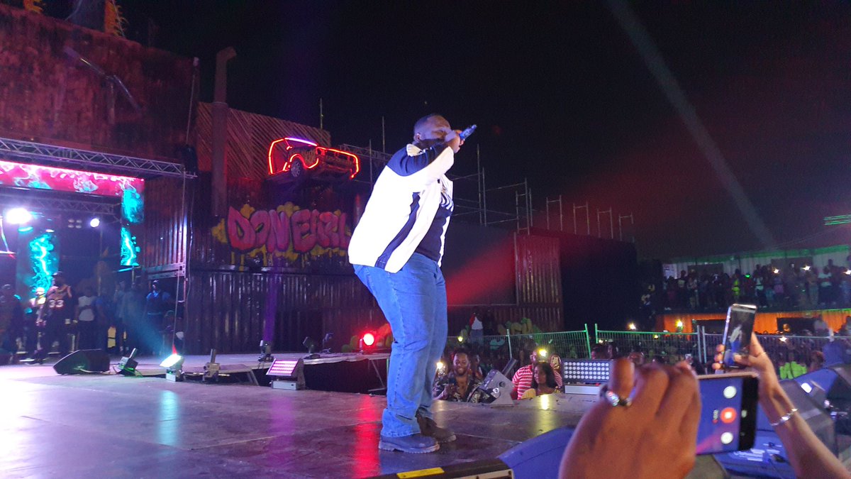Hitz1039FM's tweet photo. CJ BIGGERMAN! @cjbiggerman #Dettyrave2019 https://t.co/Kat5bDxQQ7