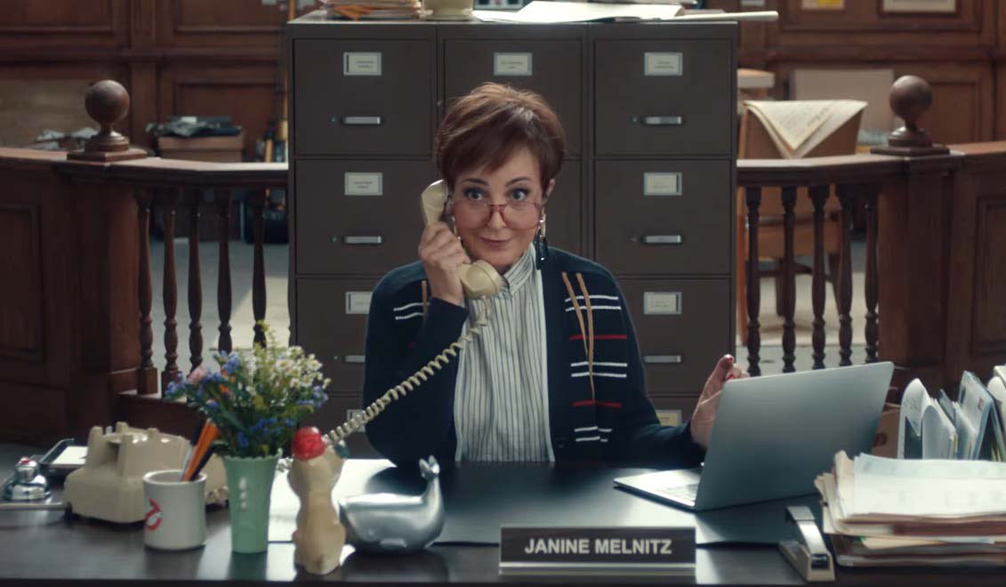 nerdfollowing's tweet photo. #FTN WATCH: the awesome @anniepotts is back as Janine in @ghostbusters themed Quickbooks ads and it’s glorious! 
https://t.co/KzTP0wLmBA https://t.co/tegzHOD4kO