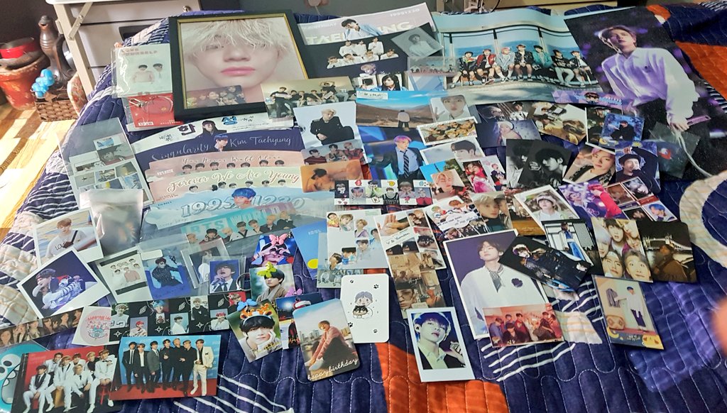 kim_tae_chan's tweet photo. Thank you so much for today to all organizers and freebies giveaway!!
@didiphantomhive @wanting_1207
@madnexx_ @seoktiddied &many more #Aphrodite_Series
#justforyouhappybirthdaytaehyung
#WinterNightinKL
#vantefluent
#VTaeAphrodite
#GLOBALTAECAFE_KL
#TaehyungYouDidWell
@BTS_twt https://t.co/gSZQt96Ohk