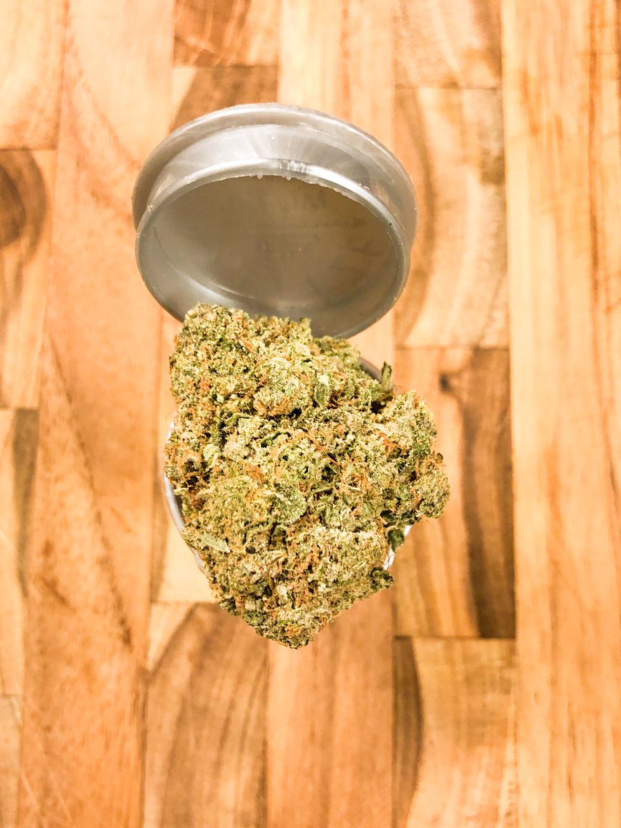 calichasen1's tweet photo. Watermelon Zkittles | 😍🍉🌲
•
• 
• 
• 
#weed #cannabis #marijuana #redjasper #weedporn #thc #cbd #sonya6000 #stoner #kush #sativa #indica #high #life #maryjane #highlife #dabs #holiday2019 #stoned #highsociety #medicalmarijuana #bud #watermelonzkittles https://t.co/wJcjBw74H3