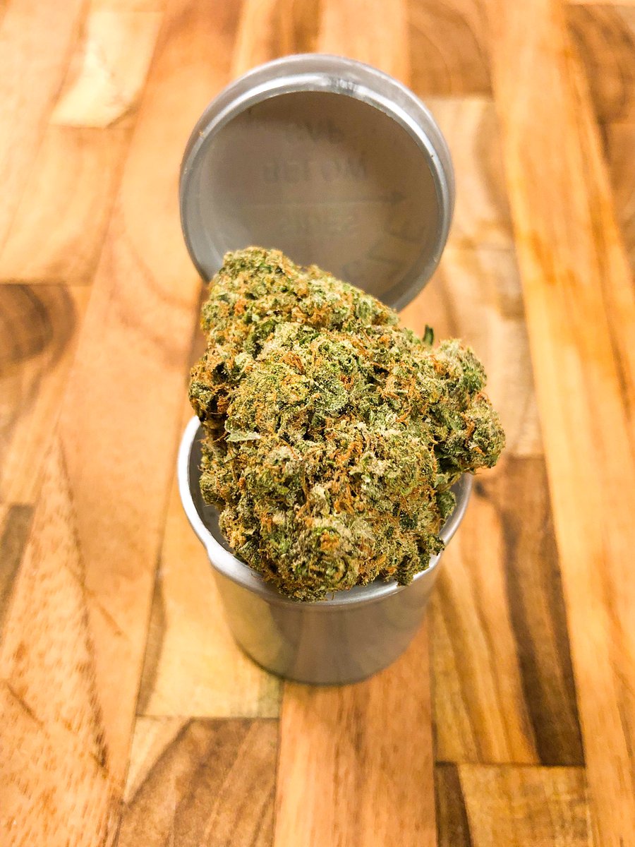 calichasen1's tweet photo. Watermelon Zkittles | 😍🍉🌲
•
• 
• 
• 
#weed #cannabis #marijuana #redjasper #weedporn #thc #cbd #sonya6000 #stoner #kush #sativa #indica #high #life #maryjane #highlife #dabs #holiday2019 #stoned #highsociety #medicalmarijuana #bud #watermelonzkittles https://t.co/wJcjBw74H3