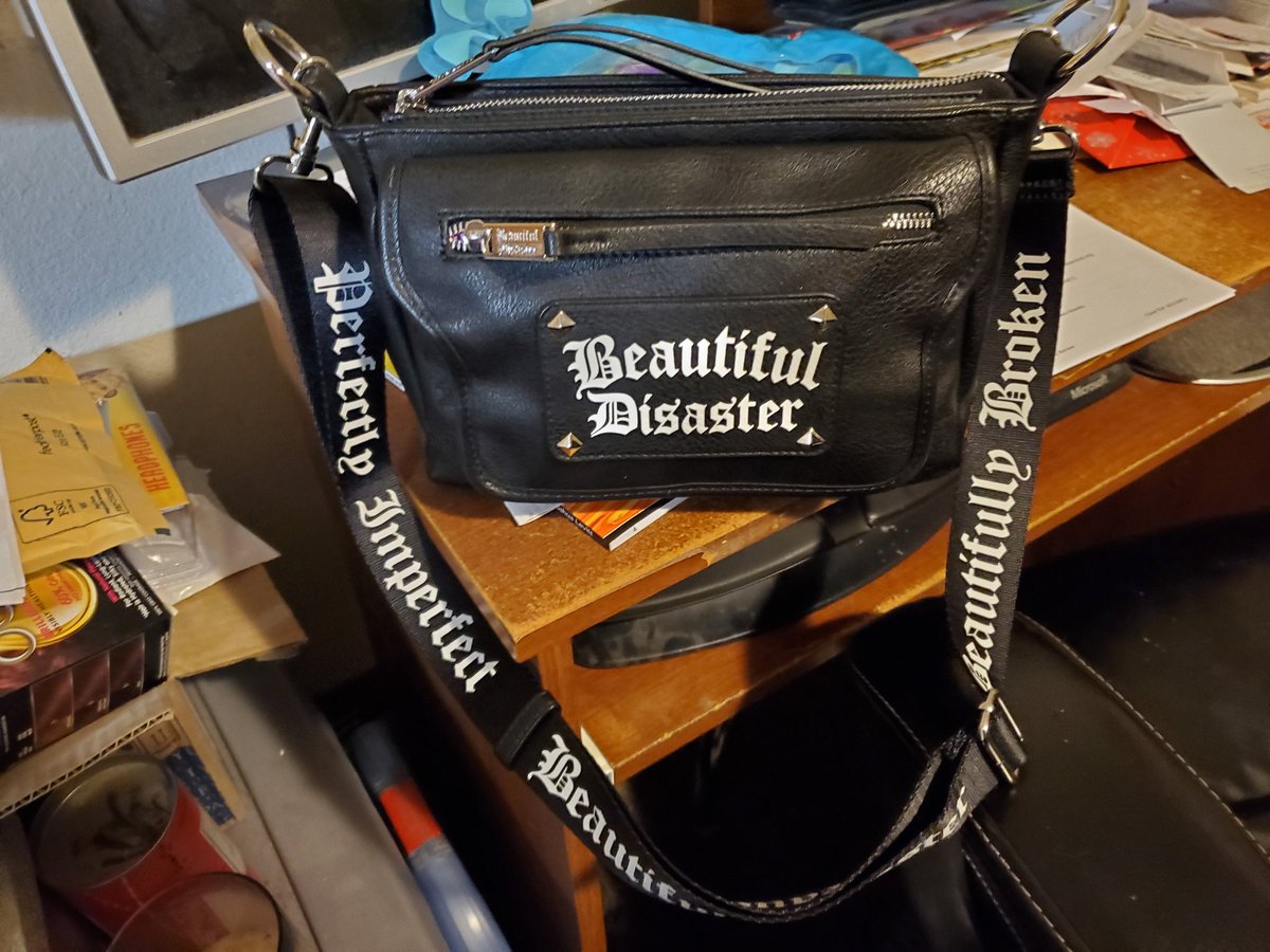 Bunni14's tweet photo. #bdrocks #beautifuldisaster #beautifuldisasterclothing #perfectlyimperfect #beautifullybroken
I am truly impressed with the message that Beautiful Disaster sends to all of us out there that even though life handed some of us a bad deal that there is light at the end of the tunnel https://t.co/2SL69xAZzR