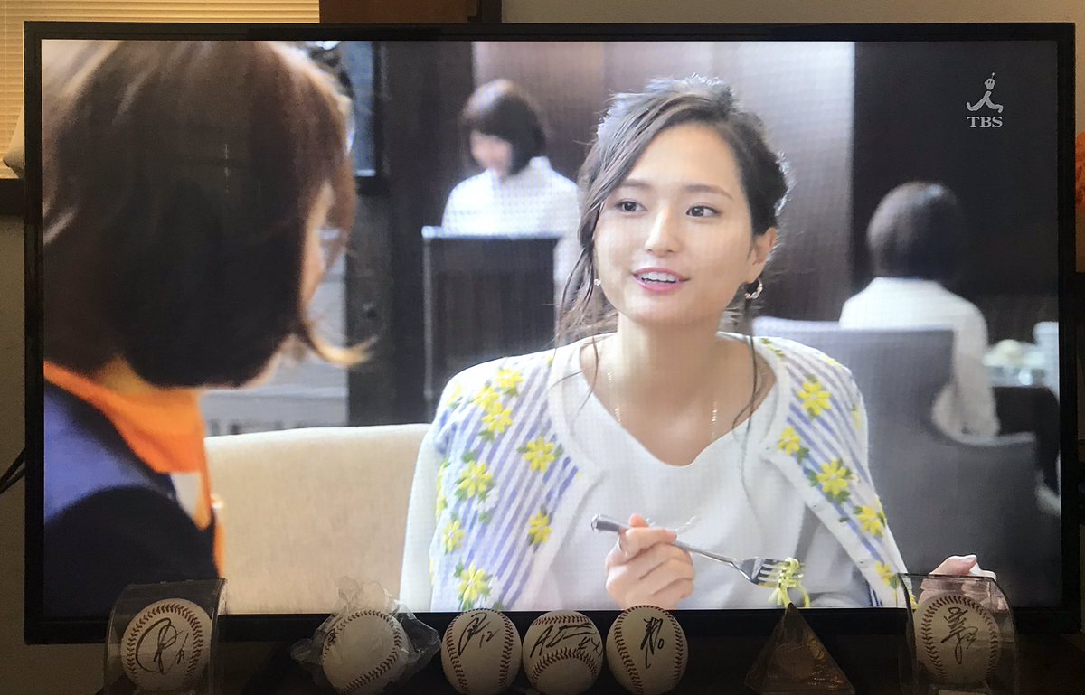 山賀琴子 Kotokoyamaga 逃げ恥の再放送 私が初めて出演したドラマです 本当いい経験でした 素晴らしい作品です 是非ご覧ください