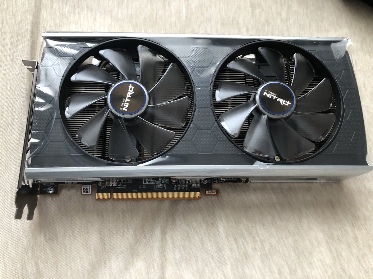HCJ008's tweet photo. 思ったより軽っ。
裏からARGBの入力があるのが優秀
正直高さ13センチにする必要ないやん
11センチにしといてよ
間とって12センチでもいいけど
#5500XT
#NITRO
#SAPPHIRE
#specialedition https://t.co/DoUylfzM2M