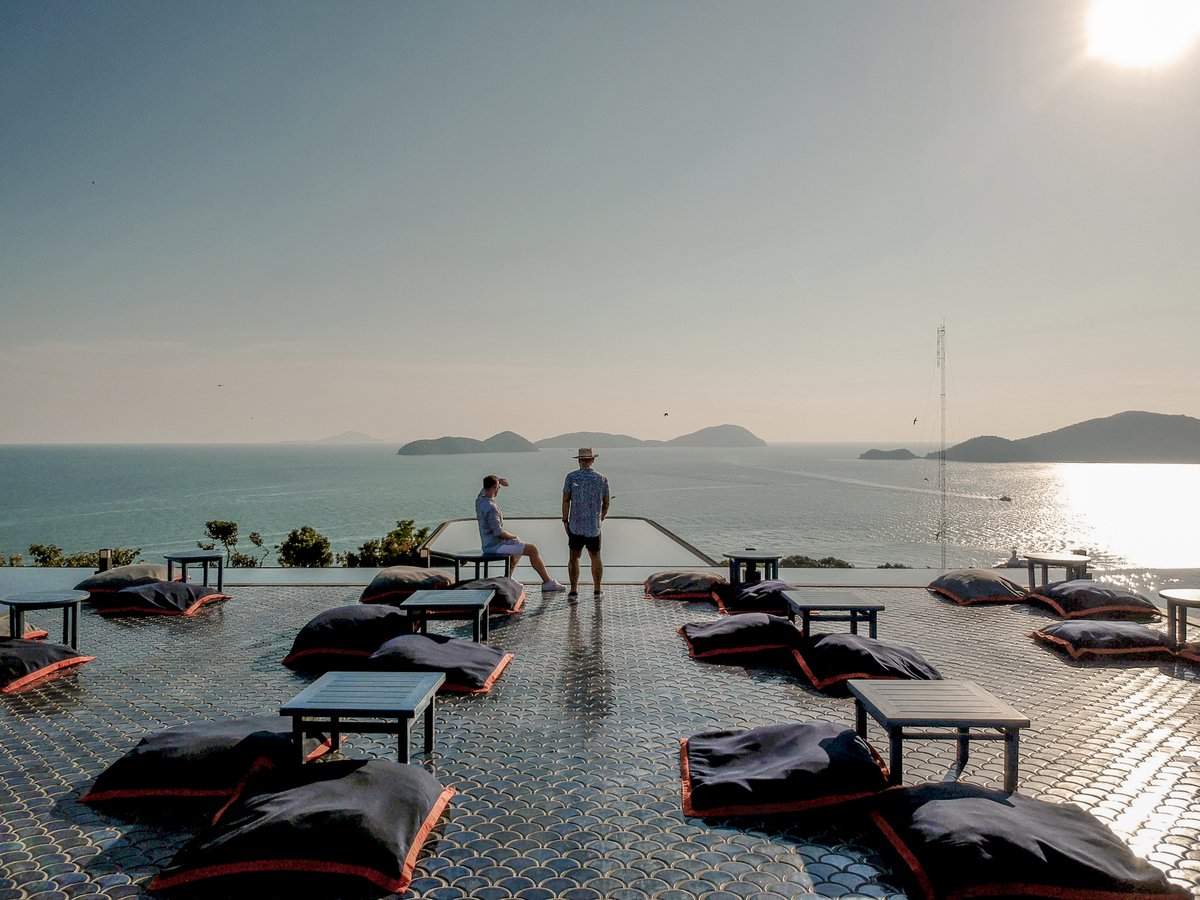 roguepassport's tweet photo. ⚑ Baba Nest.

With mind blowing views and sunsets, it’s easy to see why @sripanwa’s Baba Nest is the world’s best rooftop bar. #Sripanwa #SripanwaPhuket

Blown away at the places we’ve been! #grateful

#roguepassport #travelcouple #thailand #travel #wanderlust https://t.co/IY3y2ZQxCU