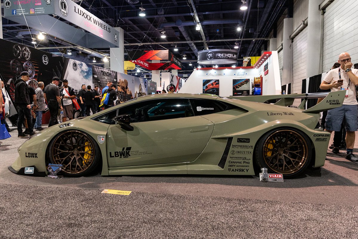 mollymagazine's tweet photo. #LibertyWalk Silhouette GT Works #widebody #Lamborghini #Huracan Performante wrapped in #Inozetek by #ImpressiveWrap with #iPEexhaust, rolling on #AnrkyWheels and an #AirLiftPerformance suspension from the #AerosunZ booth at #SEMA #sema2019 #lamborghinihuracan #huracanperformante https://t.co/mnbxMDpI0K