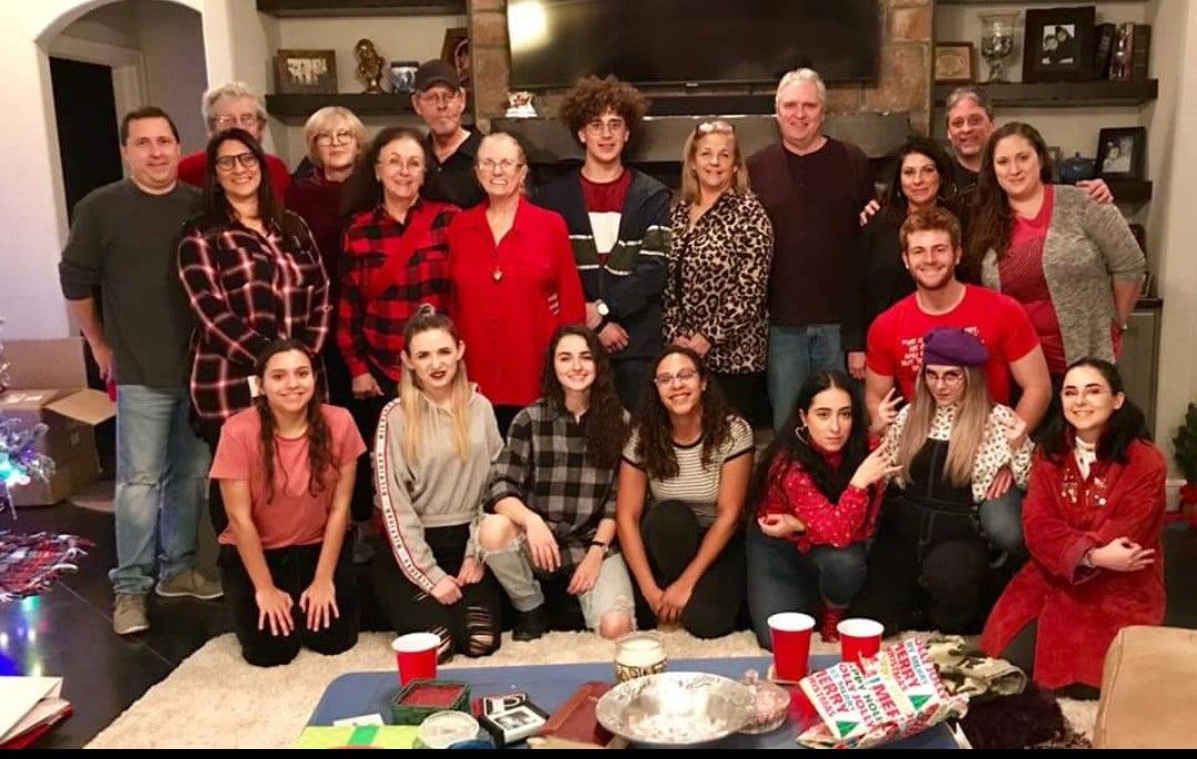 Happy Holidaze from the Petet's!