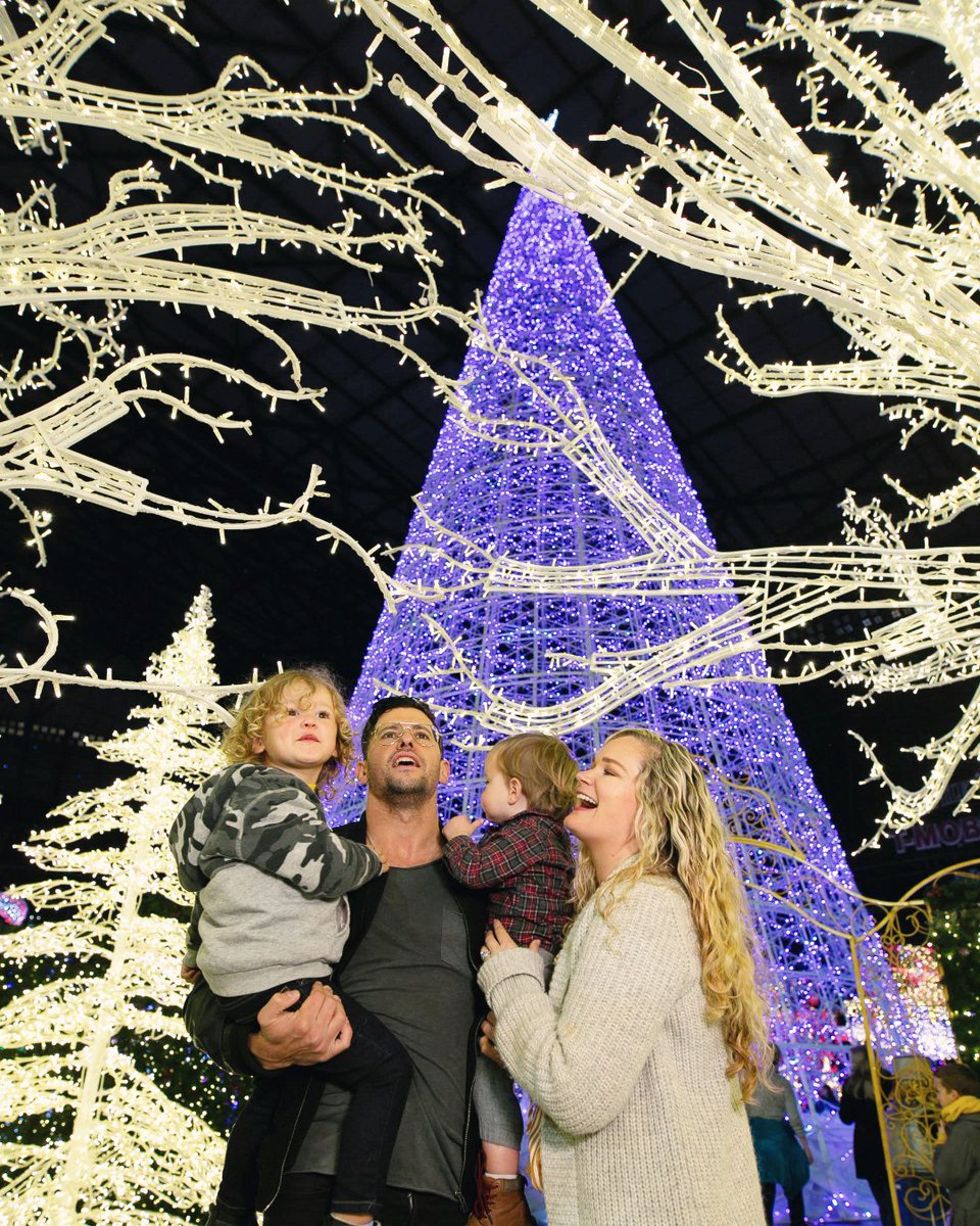 EnchantSEA's tweet image. #Holiday spirit is served for two more days! This Sunday is the last day of #Enchant. Come and get your light on before its too late! Reserve your tickets &amp;gt;&amp;gt; bit.ly/EnchantTixSeat…

#EnchantChristmas #Christmas #Xmas #holidays #family #Seattle #ThingstodoinSeattle