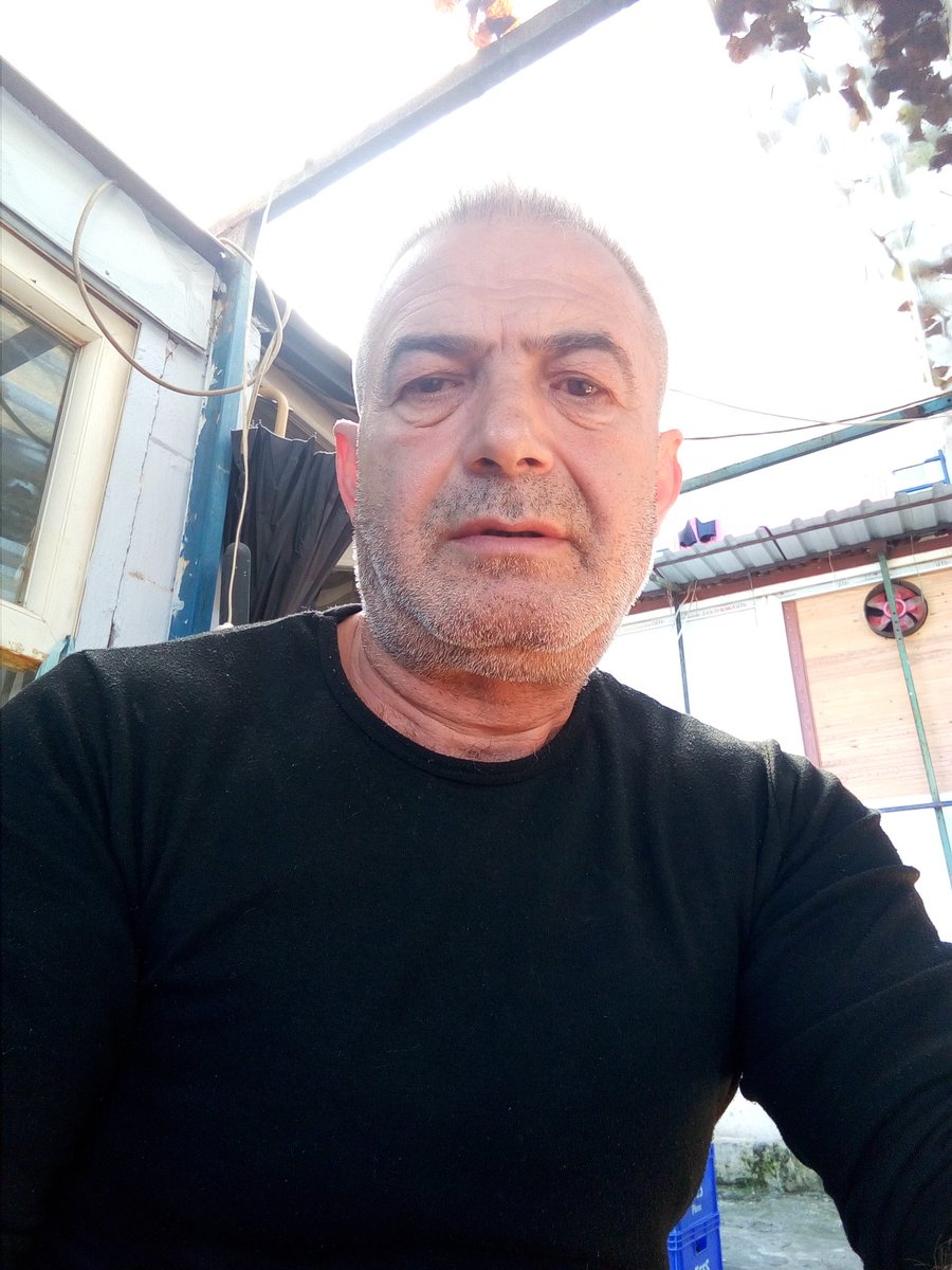 Eskiden hayatın ya tatlısı ya acısı olurdu şimdi hayatın tuzlusu var ne gülüm