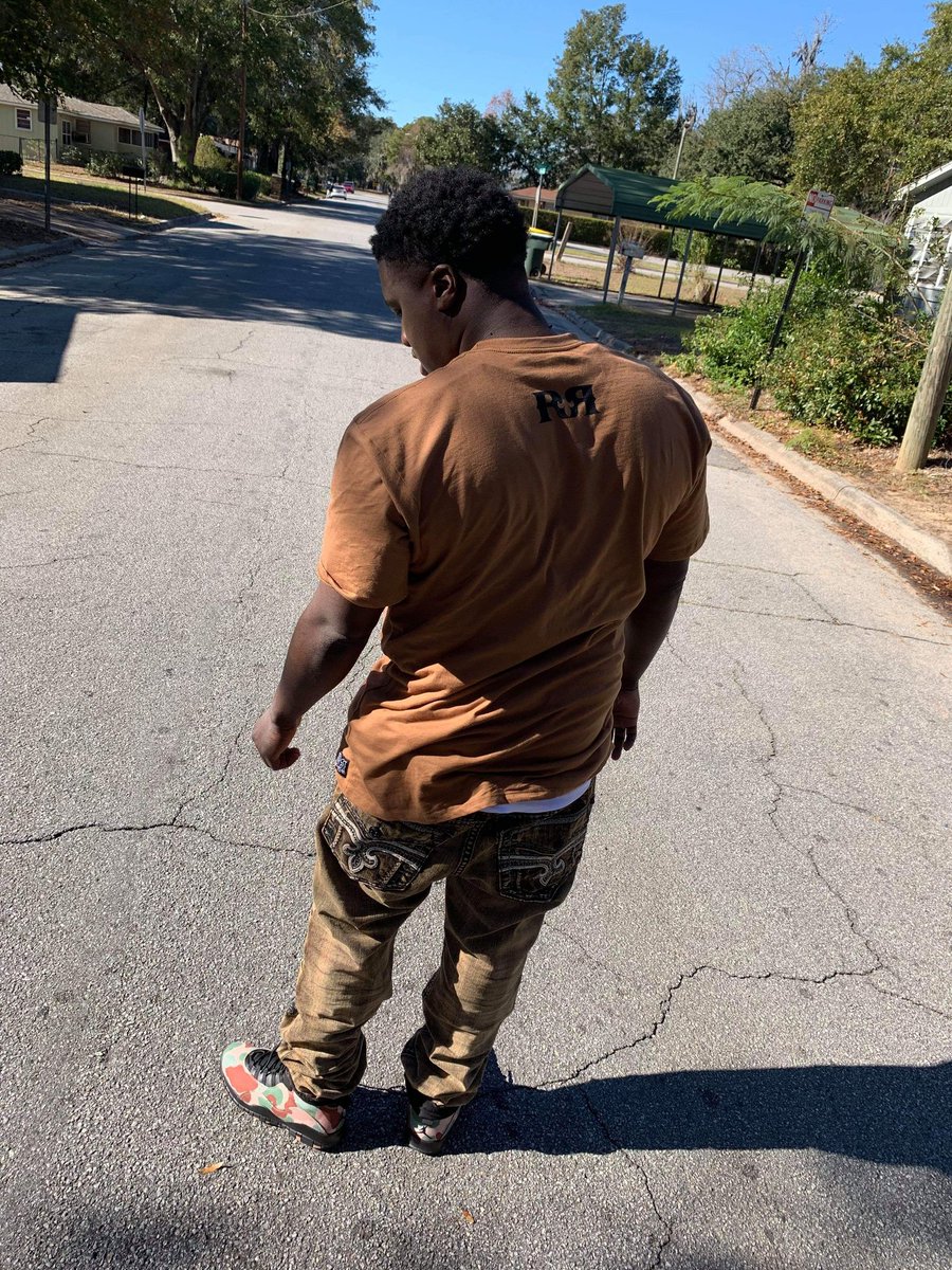 BluescriptDeezy's tweet photo. Aint no looking back #TheBlueScriptWay #BlueScriptDeezy https://t.co/Qo6eIRokCE