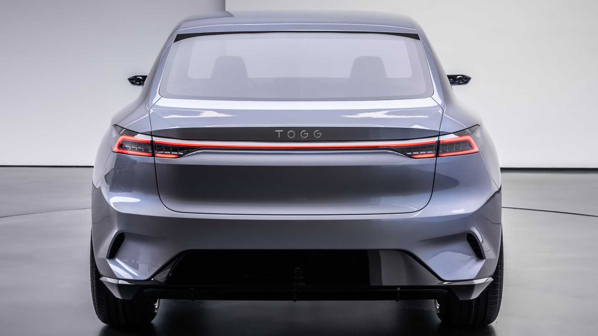 海外自動車試乗レポート 編集部 トルコの自動車メーカー Togg は新型電気自動車2車種 セダンおよびsuv を発表 発表はトルコのエルドアン大統領が行った デザインはピニンファリーナが担当 製造は22年開始予定 T Co Atdpzhsdtv