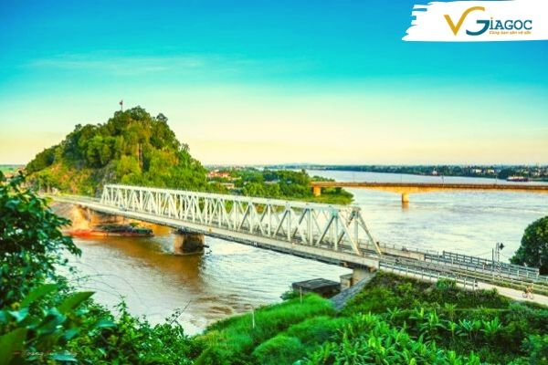 VietjetR's tweet photo. Vé máy bay đi Thanh Hóa tháng 1 chỉ từ 399 000 đồng, đầu năm du xuân ngắm vẻ đẹp của xứ Thanh cùng gia đình du ngoạn những điểm du lịch nổi tiếng
https://t.co/qM9cW4SpAd https://t.co/vmrzurPZtF