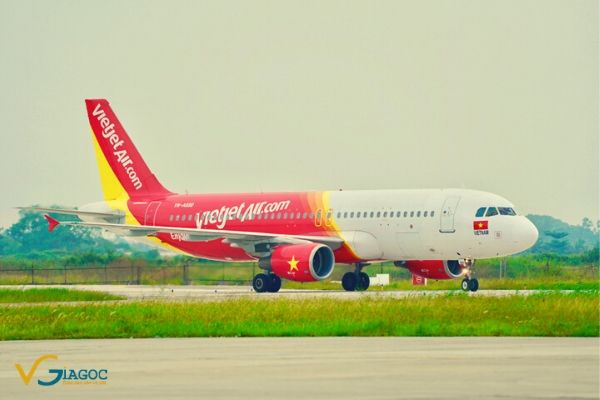 VietjetR's tweet photo. Vé máy bay khuyến mãi tháng 1 2020  Vietjet, bạn đang có kế hoạch du lịch đây đó trong tháng 1 này, bạn muốn săn vé máy bay giá rẻ để có những hành trình tiết kiệm hơn nhưng chưa biết bắt đầu từ đâu
https://t.co/VKgoCvSe5X https://t.co/jkcXJLqcEB