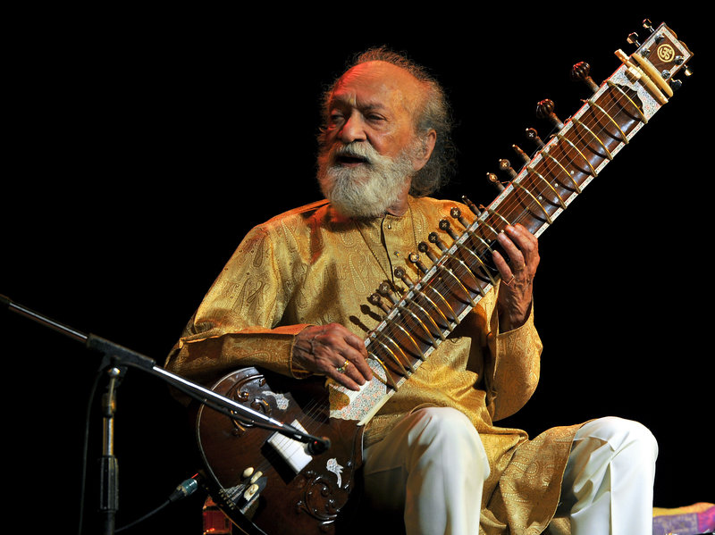 Crimson_Sentry's tweet photo. Starting a new thread on song recommendations.
Indian classical/ semi-classical/ instrumental edition🥺🎶🎧. https://t.co/F45dxUOwol