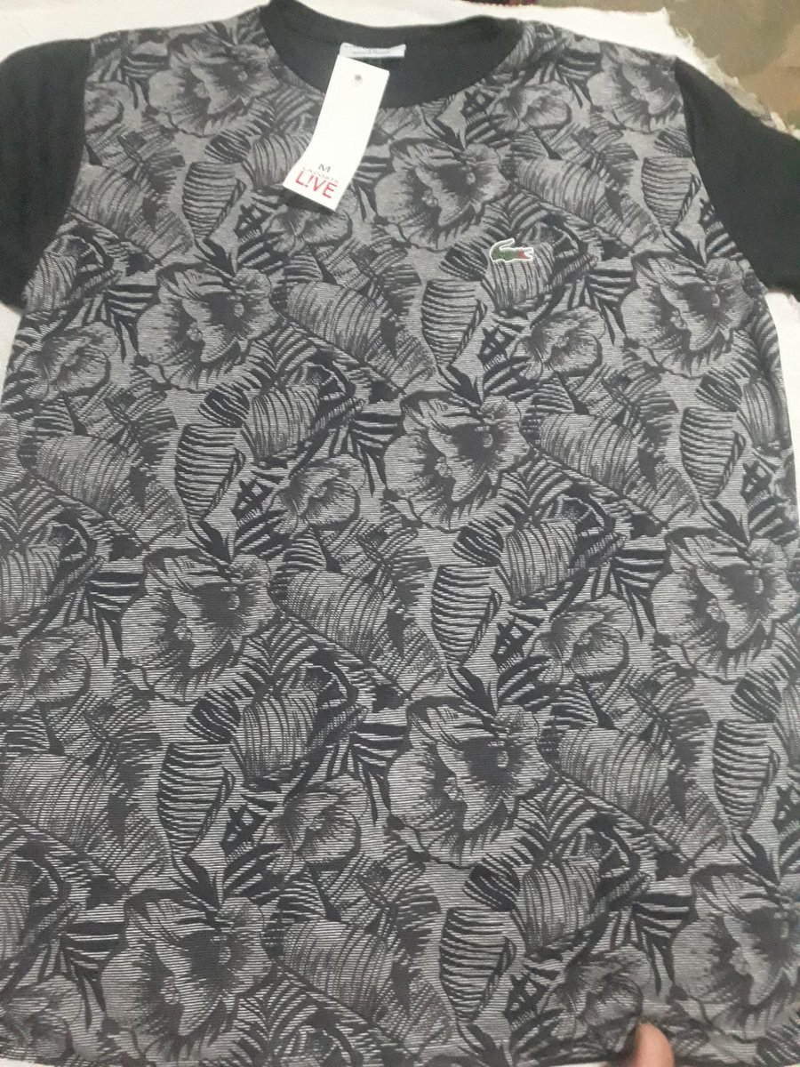 TrajadosS's tweet photo. Camisa zFloral Lacoste https://t.co/I4fUNWEDRf