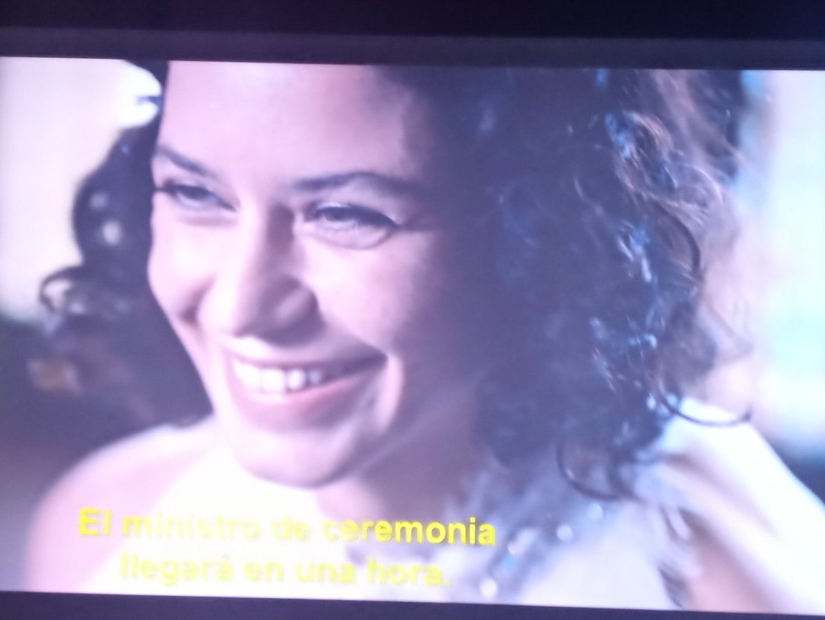 Jexiksh's tweet photo. Ya estoy en el 4 capitulo Grexxx ... 
Que intriga tiene #Atiye 
Wowww ... Nervios ....nervios nervios   🙈🙈🙈🙈🙈
#BerenSaat  ❤
#Atiyenetflix 
#TheGift 
@BEREN_SAAT_PERU 
@netflixturkiye https://t.co/BJVVv6zWTG