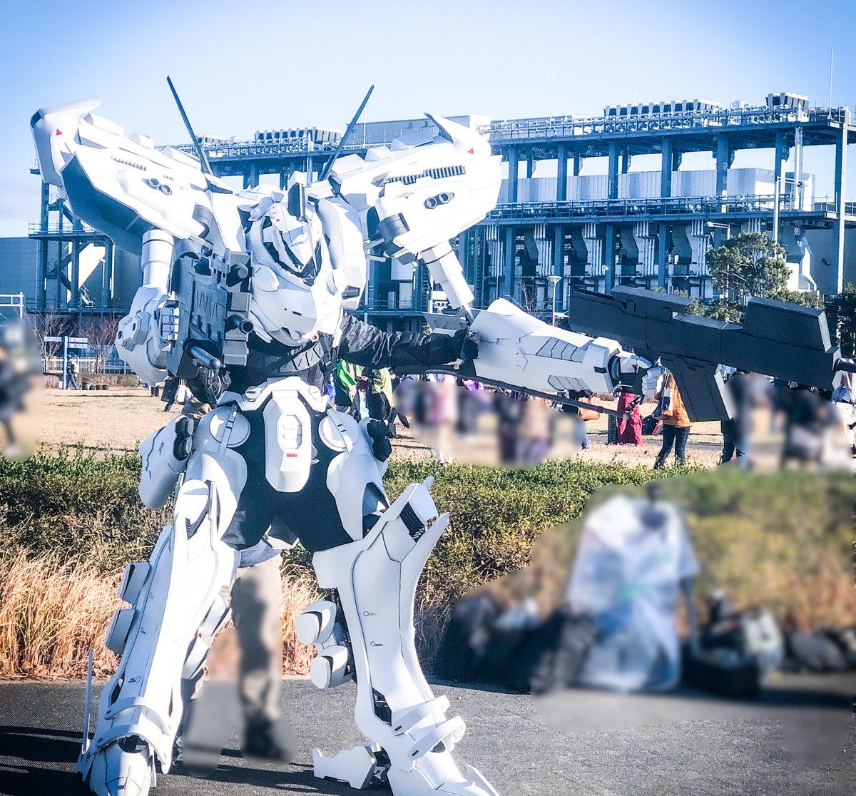 ぷじょ 夕立ぽい コミケ1日目 ホワイトグリントが居た しかし 身体は闘争を求める アーマードコアの新作が出る フロム併せ Ac併せ C97 防災公園 コスプレ T Co Ziccqxncy0 Twitter
