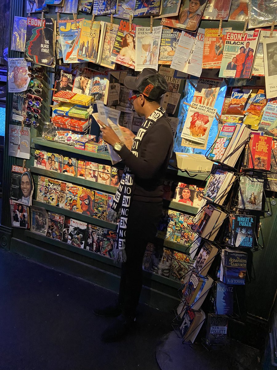 PatSt_Yles's tweet photo. @flyboyuniverse 🚀🦸🏾‍♂️🌌#NevermorePark #Chicago 2019 👨🏾‍🎨🖼 #BlackExcellence https://t.co/FcSQFeLcTm