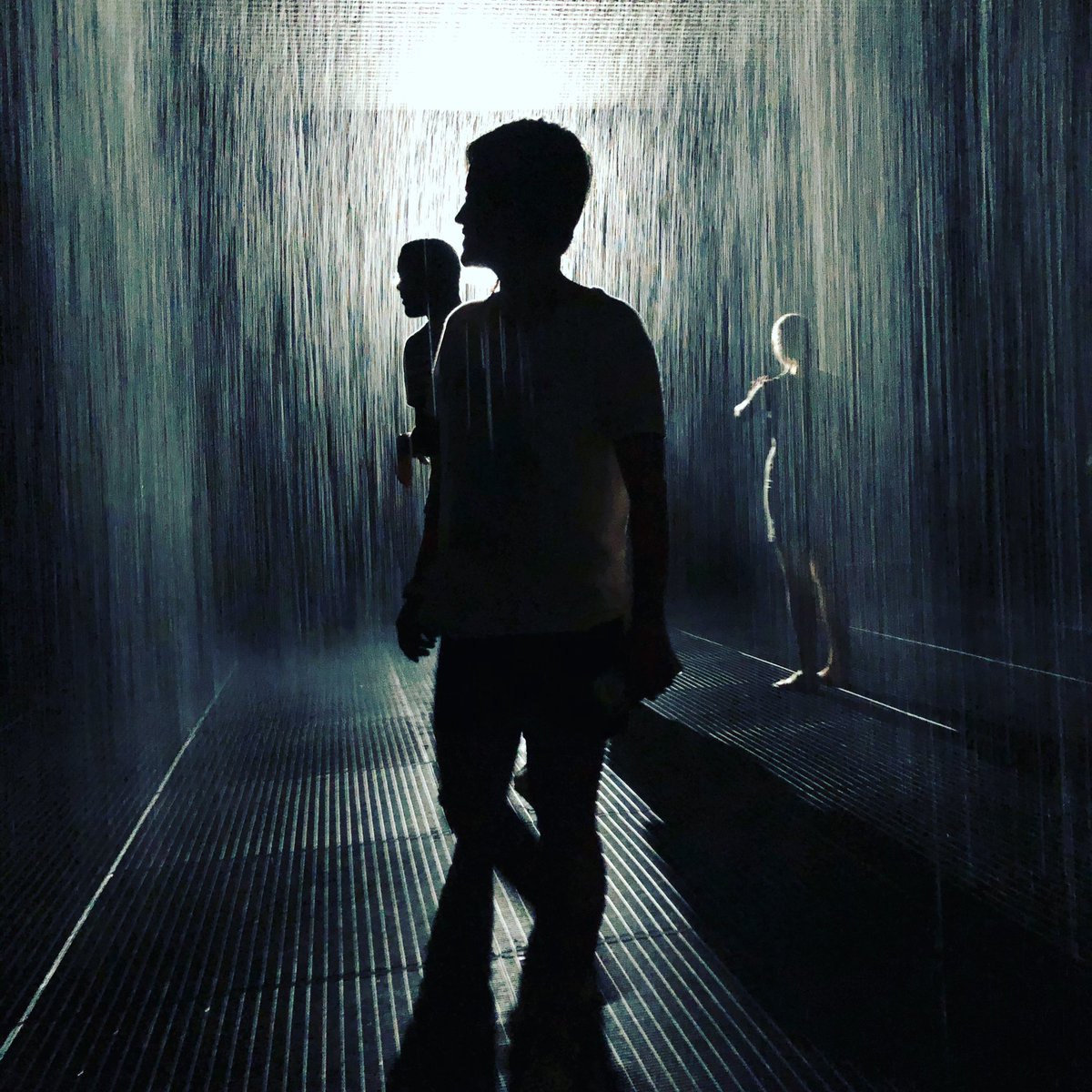 “We can control the weather, but technolog controls us”... Rain Room @ Jackalope Pavillion....creatively brilliant 💦 Loved it!