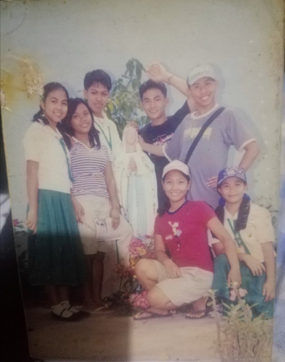 primajayron's tweet photo. Dahil reunion time na naman and I know it's a bit late but here's our own version of GLOW UP 🙊🤣 My high school friends😍😘
Ikaw, my glow up ka din ba with HS friends? Retweet na.
#SPARKLES #Reunion #Batch2007 #NDJSAlumniHomecoming #12YearsAndCounting https://t.co/3g3QPW3Lu0