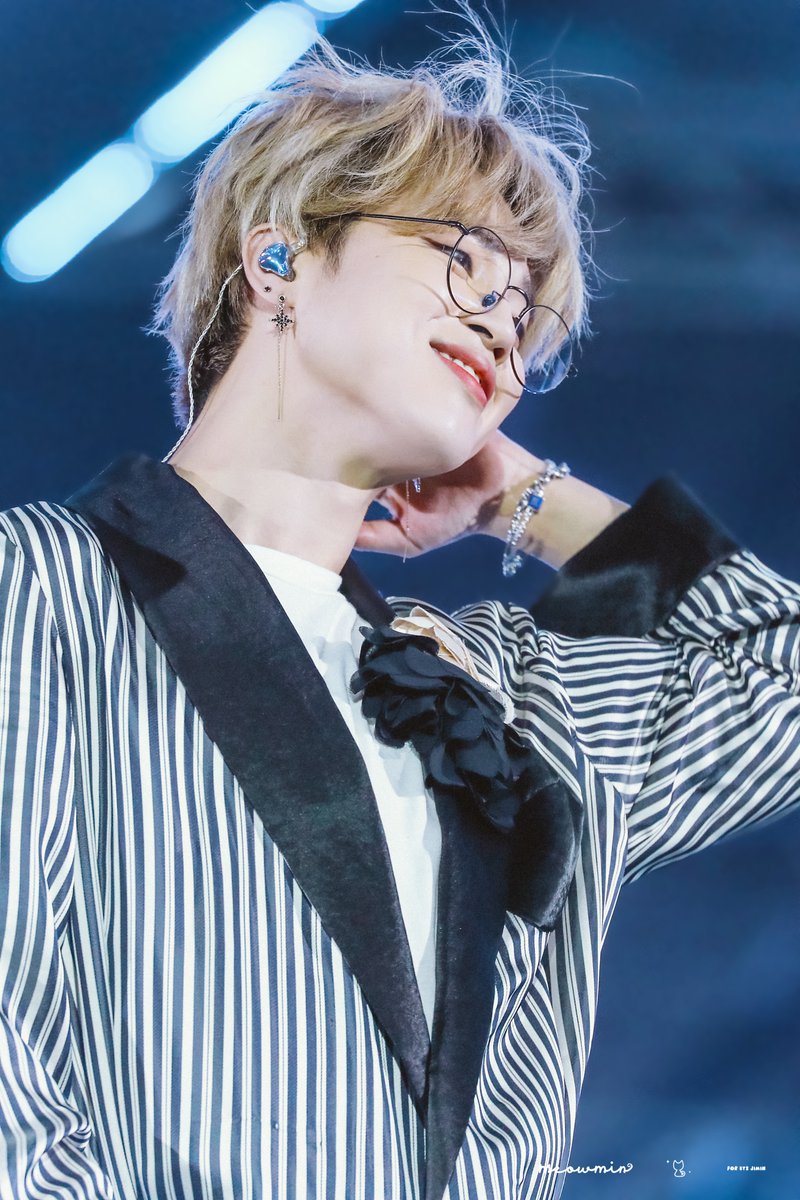 MeowMin_jm1013's tweet photo. 191227 
#JIMIN #지민
#BTS #방탄소년단 
@BTS_twt https://t.co/KminEhdUWR