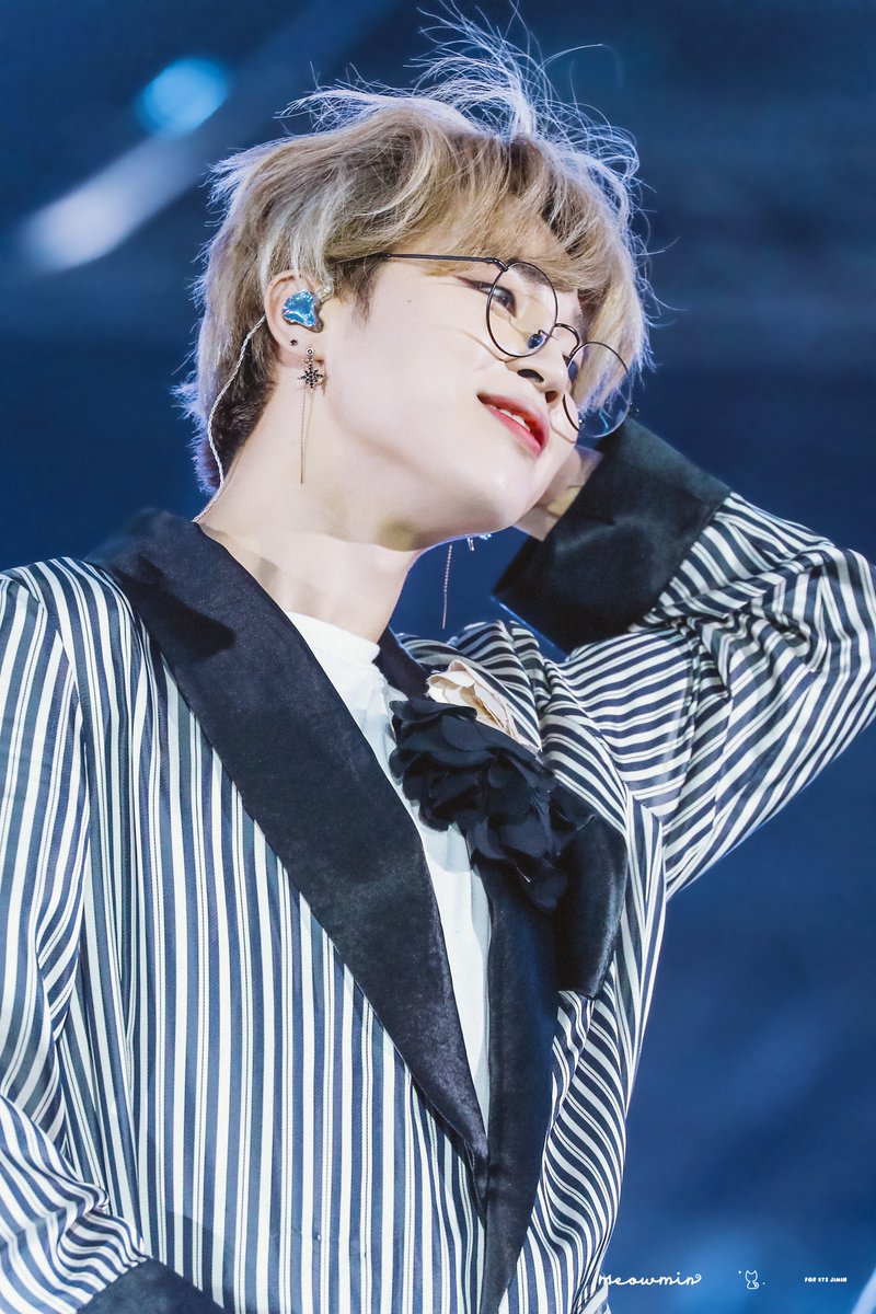 MeowMin_jm1013's tweet photo. 191227 
#JIMIN #지민
#BTS #방탄소년단 
@BTS_twt https://t.co/KminEhdUWR