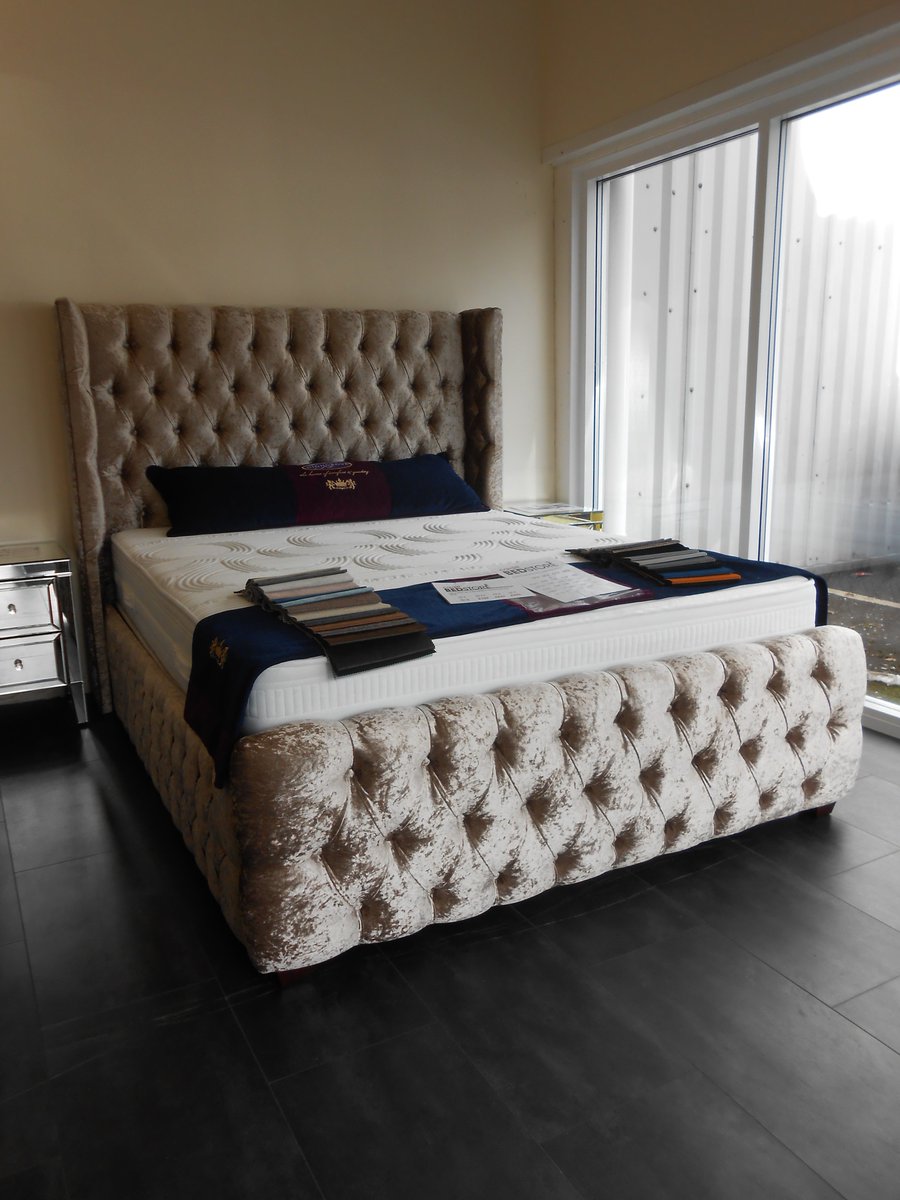 Cardiff_Beds's tweet photo. These King size display beauties are ON SALE &amp; greatly reduced to clear the way for new stock! https://t.co/UqFi0jyPum