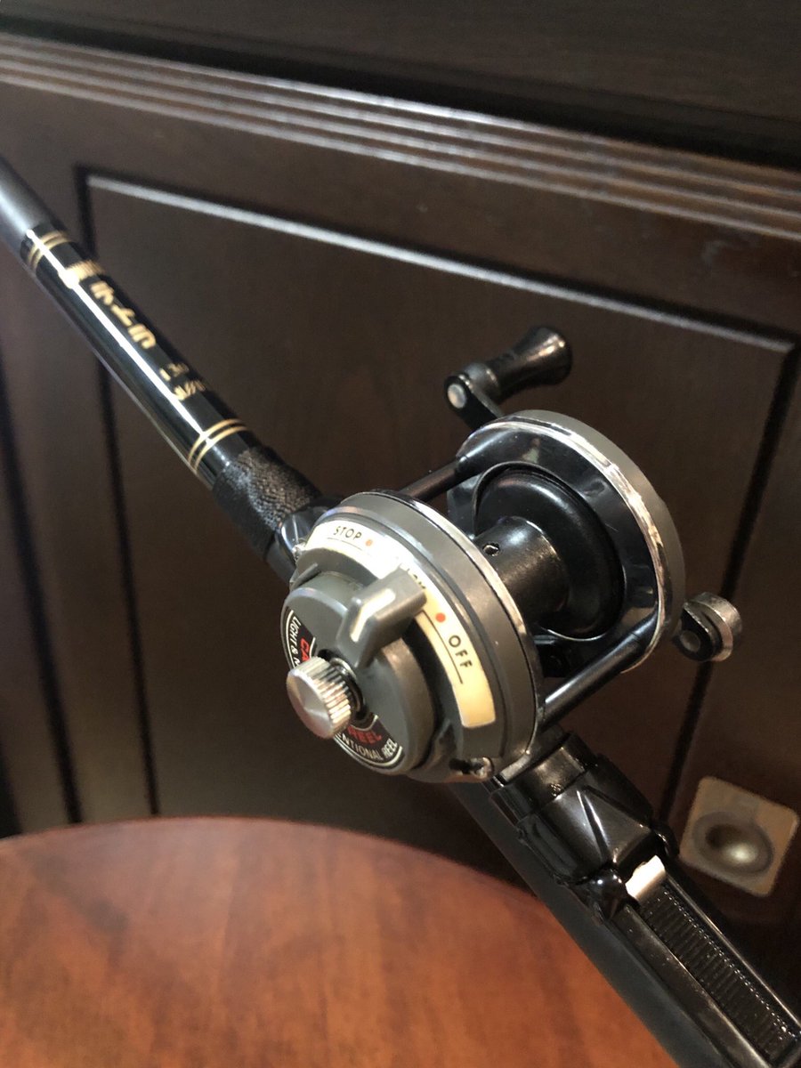 成田和彦 タックルベリーに行ったらオリンピックの小さなベイトリールが150円だったのでとりあえず買ってみた 宇崎日新のパワフルテトラにつけると良い感じ