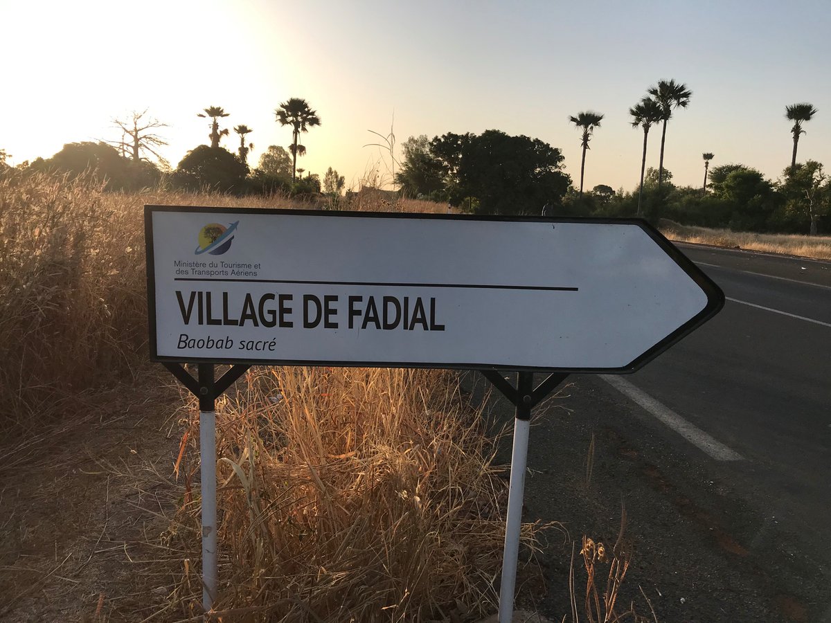 AcademySonatel's tweet photo. la team #OrangeDigitalCenter en région,à fadial dans la commune de #joal pour la promotion du codage . L’inclusion numérique devient une réalité.
#SuperCodeurs
#insideODC
@GroupeSonatel
#CodingForBetterLife https://t.co/T2kQYH05I6