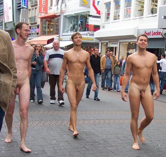 mmasculine2's tweet photo. Marching on https://t.co/Afd3iY5mII