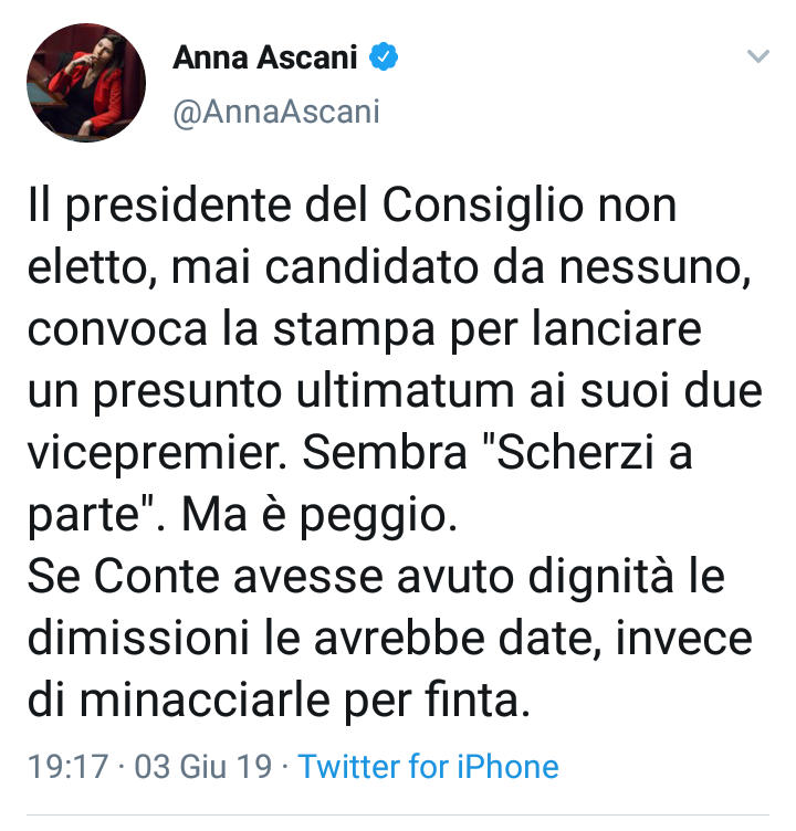 Gigadesires's tweet photo. Il Presidente del Consiglio non eletto da nessuno in sei mesi è diventato Re Mida.

Naturalmente lei adesso è il viceministro al #Miur.

#buffona https://t.co/tHCbFJ3UyH