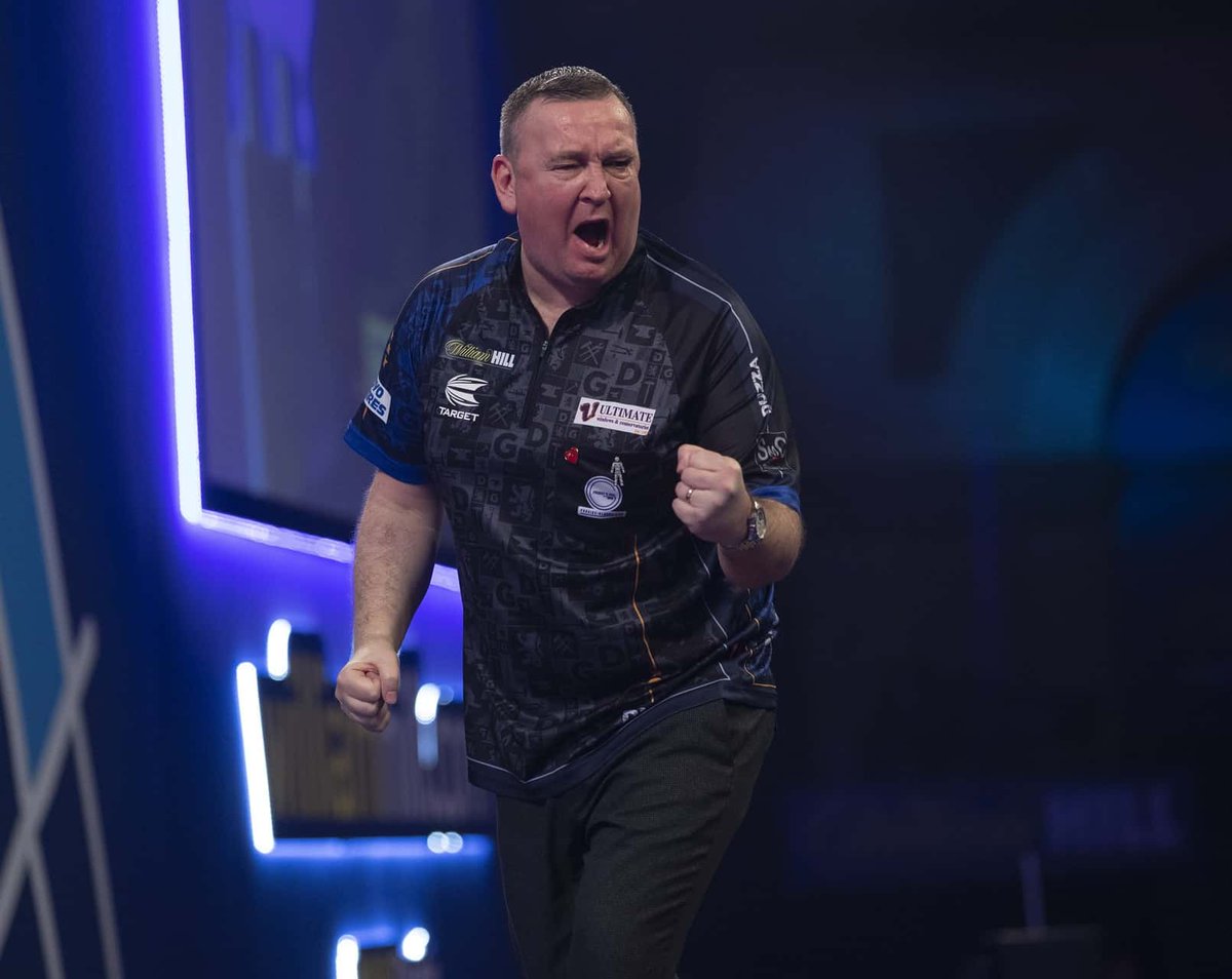 Durrant reacts after Gurney win to reach Last 16 on debut: 'It was a terrific game to be involved in" dartsnews.com/durrant-reacts…
