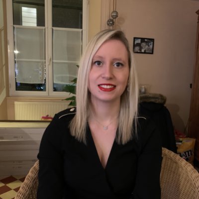 25Lauriane's tweet photo. #NouvellePhotoDeProfil https://t.co/z8UxyShP43