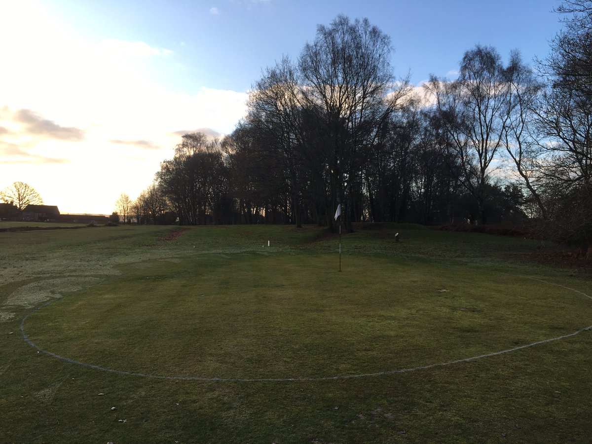 c_holty's tweet photo. Good morning from Holtye G.C , hope you had a great Xmas ,unfortunately we are on temps , if your playing enjoy the course within the course 👍 https://t.co/0EOjepu15X