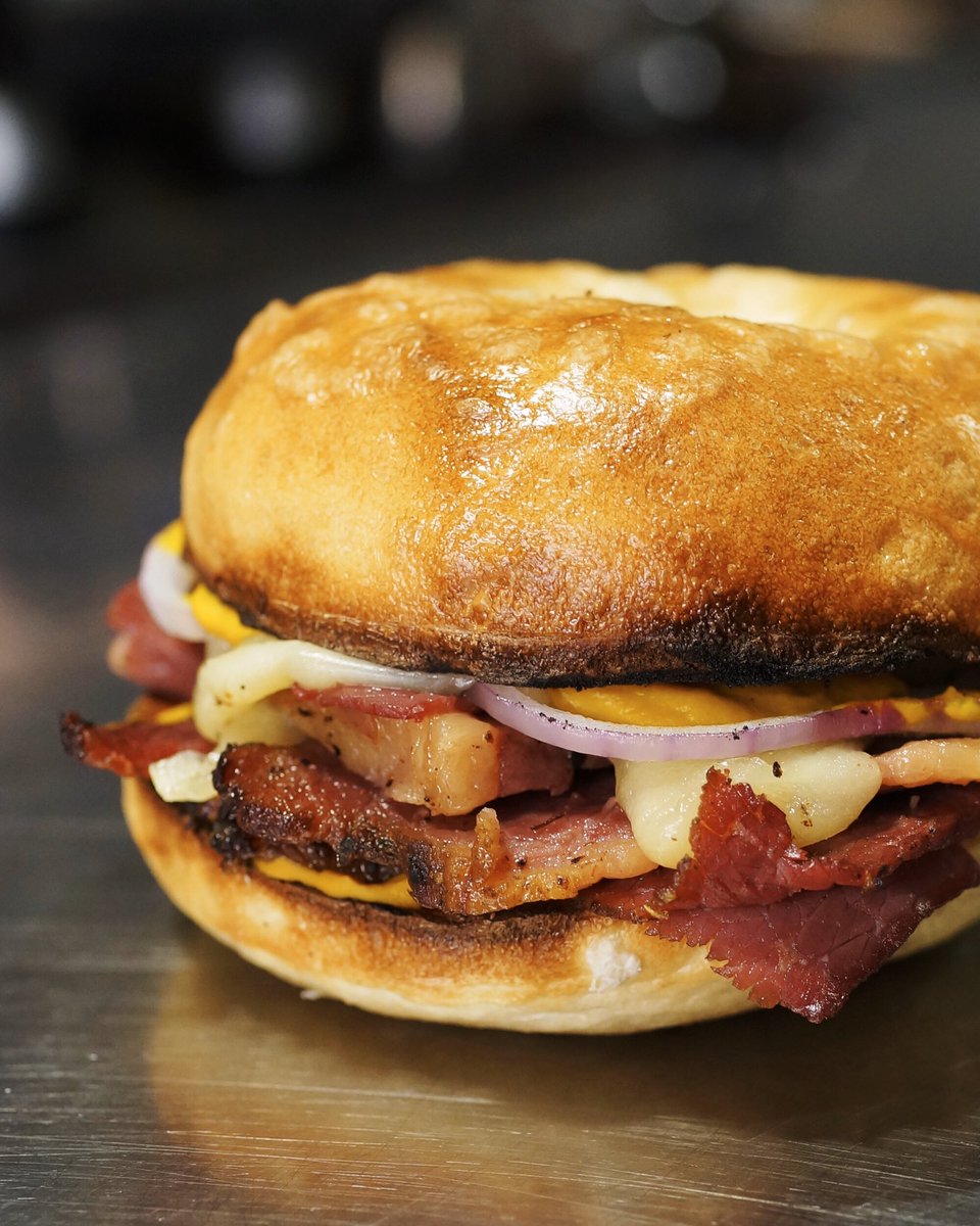 🥯🎉 Warmest wishes for 2020. We are open as usual during the long holidays. Bangkok delivery is available via Grab Food, LINE MAN, ChefsXP, and Foodpanda.