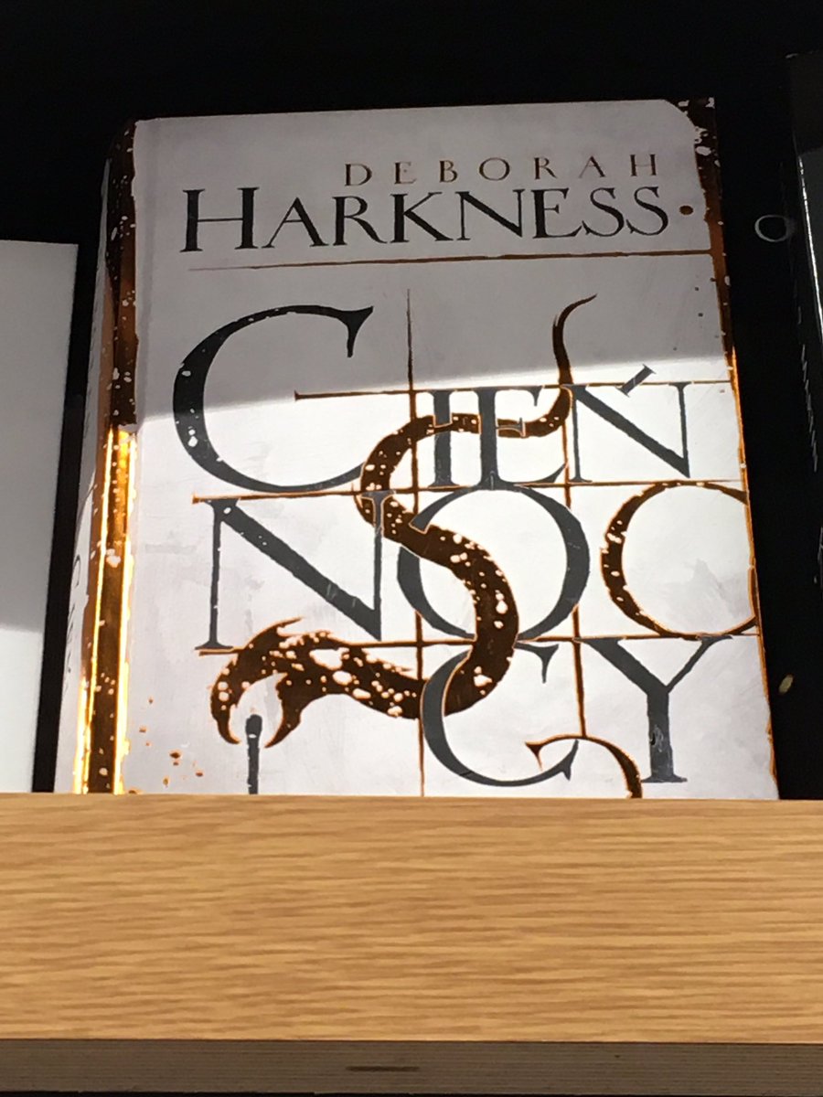 Vampirelinguist's tweet photo. Hi @DebHarkness - spotted these beautiful Polish editions of Shadow of Night and The Book of Life in an @empik bookstore 😍😄 #bookwormjoy https://t.co/2BoKxXyeFQ