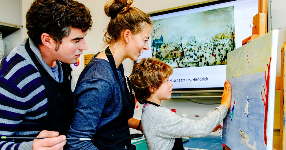 🎨Op expeditie, samen schilderen of ontsnappen uit de escape room; het kan deze kerstvakantie allemaal in het <a href="/rijksmuseum/">Rijksmuseum</a>  Amsterdam! ❄️ow.ly/rsUH50xDUxI #kerstvakantietip #kidsprooftip