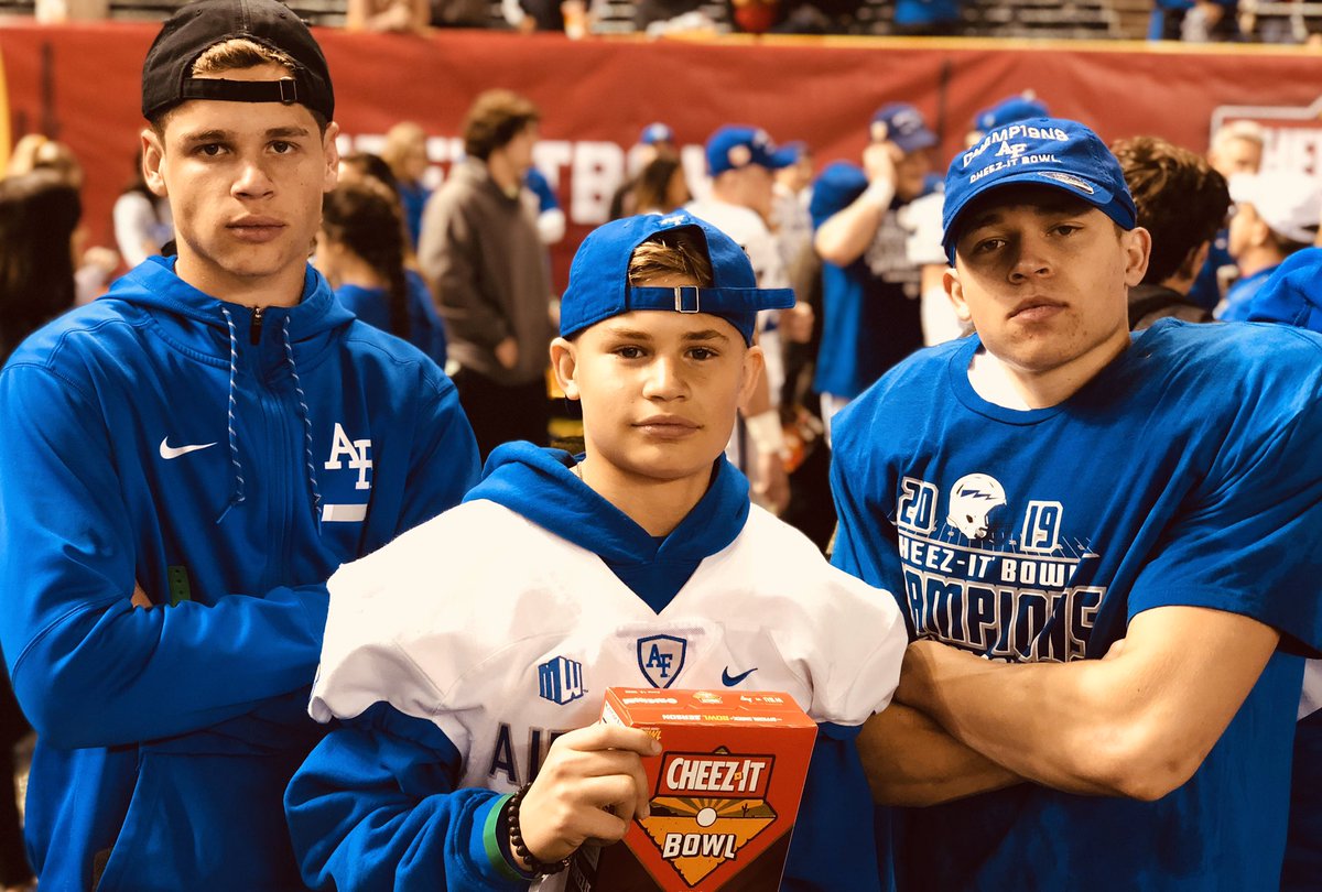 <a href="/AF_Football/">Air Force Football</a> are @CheezItBowl champs!!! 
<a href="/TreBugg3/">Tré Bugg III</a> 
<a href="/MasonBugg2/">MBugg</a> 
<a href="/MatteusBugg/">Matteus Bugg</a> 💯🇺🇸✈️🏈