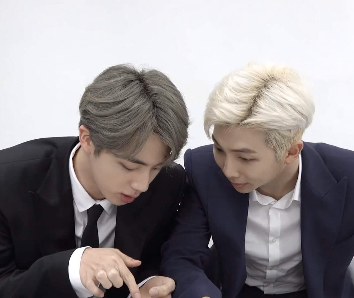 I wasn't going to watch this Bangtan Bomb before it got subbed, because I thought it'd be all about technicalities. Turns out it has two old men bickering. 