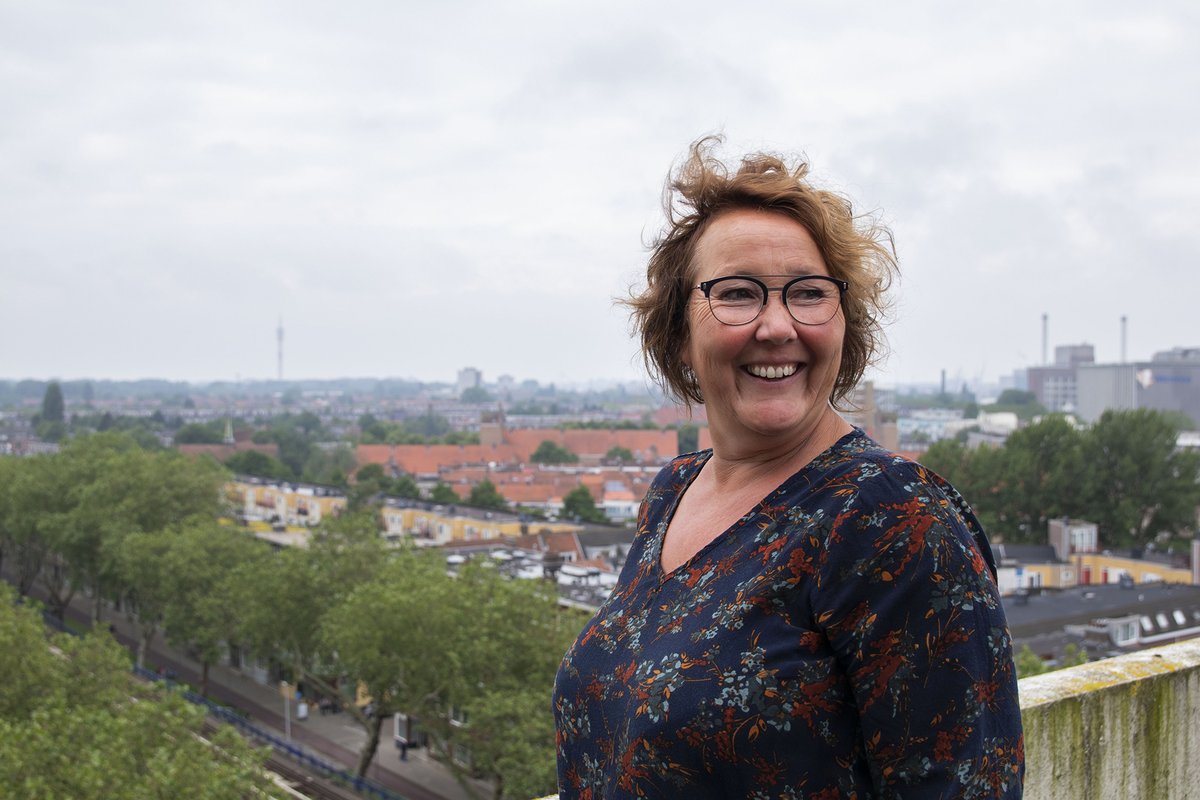 Wil je een groter huis op Zuid? Praat dan eens met de samenvoegcoach Marlies Reinders. Bijvoorbeeld over de aantrekkelijke subsidies die er zijn voor samenvoegen en verbouwen.
bit.ly/32fEE7a