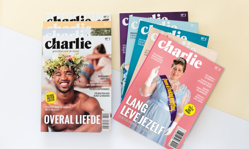 CharlieMagazine's tweet image. Laatste dagen om een bookzine te bestellen 🎁 Op 1 januari sluit de webshop! www/charliemag.be/shop