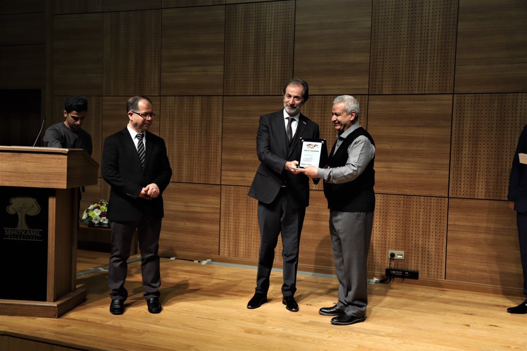 Prof. Dr. <a href="/yakaribrahim/">Prof. Dr. Halil ibrahim Yakar</a> ve Araştırmacı Yazar <a href="/AsmMhc/">Asım Mıhcıoğlu</a>'nun sunumuyla "Antep Harbinin Dünü ve Bugünü" konulu konferansımızı gerçekleştirdik.

Katılımlarından dolayı Gaziantep Büyükşehir Belediye Başkanı <a href="/FatmaSahin/">Fatma Şahin</a>’e ve tüm misafirlerimize teşekkür ediyoruz.