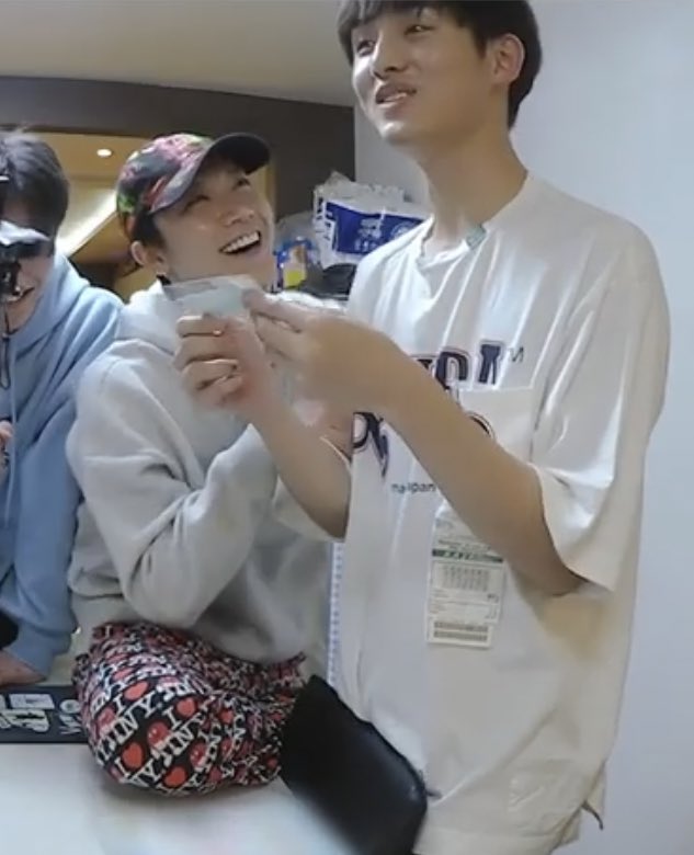 พปรักน้องเตนล์💜🐾 tweet media