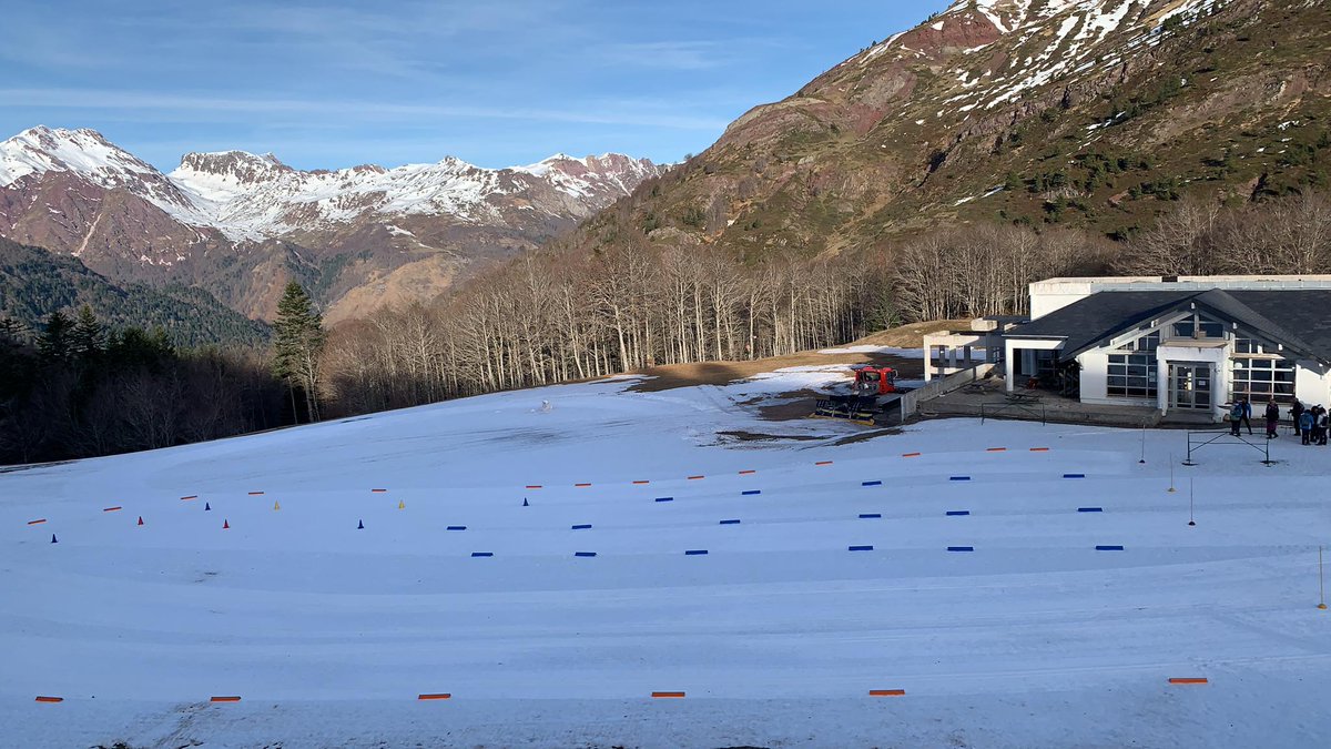 ¿Quieres descubrir el #esquí #nórdico? Clases de iniciación en #Somport... así comenzamos el último sábado de 2019 ¡¡ feliz finde a todos!! 😊 
#Escuela de #esquinordico con  clases y cursillos para todos 
escuelaesquinordico.com
#esquidefondo #Pyrénées #skinordique