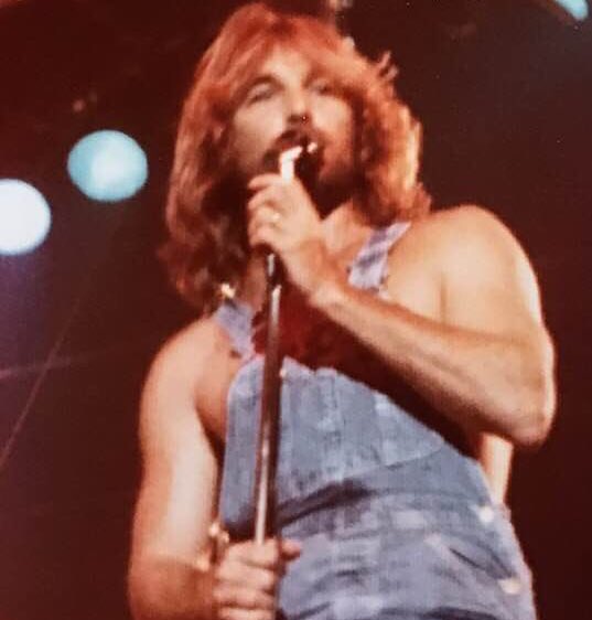 WILSONDENNIS83's tweet photo. 28-12-83 Descansa en el mar!!!!Forever!!!!!! #DennisWilson @InductDennis #TheRealBeachBoy https://t.co/H0qZCq1IYV