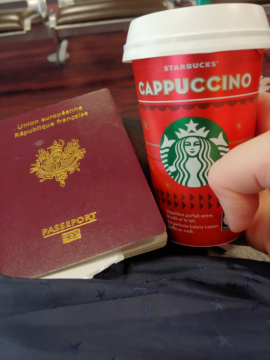 helloindiemusic's tweet photo. 1h15 before boarding...
See u in Seoul tomorrow morning ... 😋
.
탑승 전 1 시간 15 분
내일 아침 서울에서 보자 ... 😁
.
#trip #travel #paristoseoul 
#여행 #파리 #서울 #행복  @ Paris Aéroport - Charles de Gaulle (CDG) https://t.co/0N2l147P8S