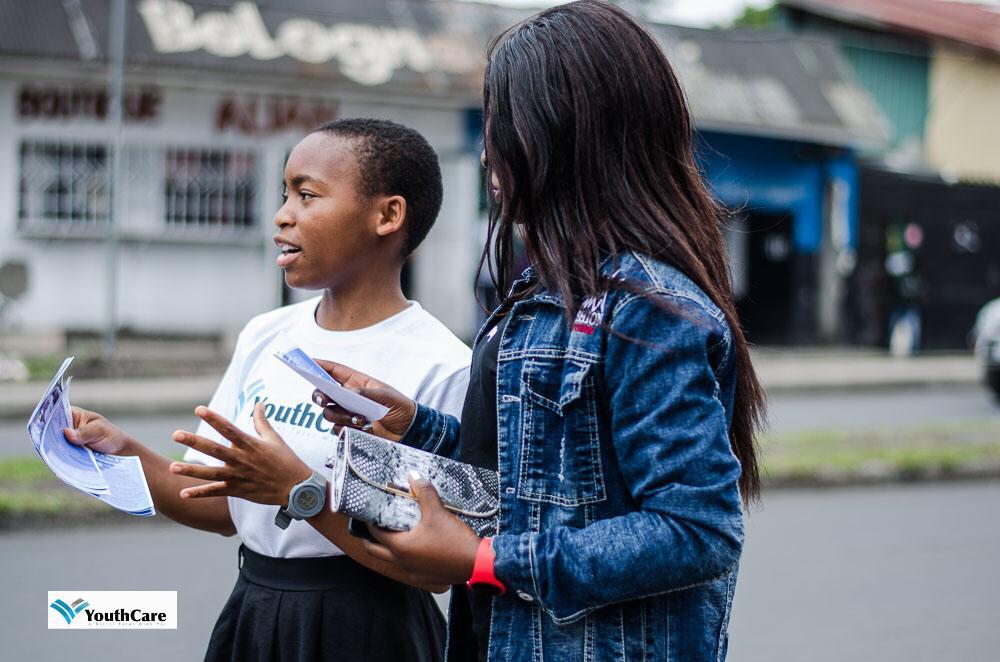 BachuClarisse's tweet photo. Une sensibilisation par les #jeunes et pour les #jeunes pour lutter contre le #VIH /#SIDA. #AllInAdolescents @YouthcareNk @UNICEFDRC https://t.co/fZXW0sPxZq