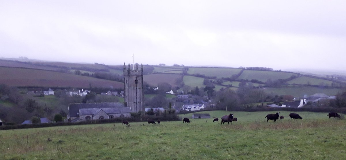 Even on dark, dank, drizzly days we live in the most beautiful place. #lovewhereyoulive #southhams #decemberdays #letsgooutside